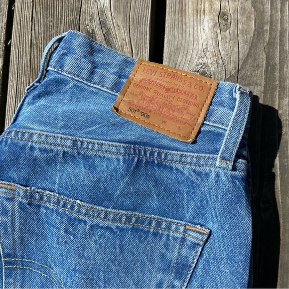 Levi’s 501 90s Jean - Picture 4 of 9